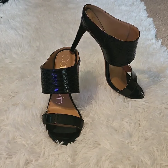 Calvin Klein Black Patent Mules - Picture 3 of 5